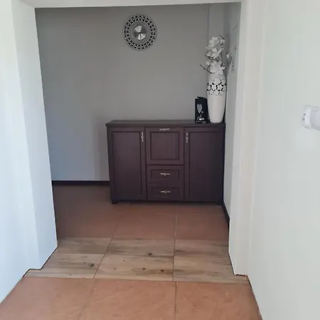 Admirał Konukevi *