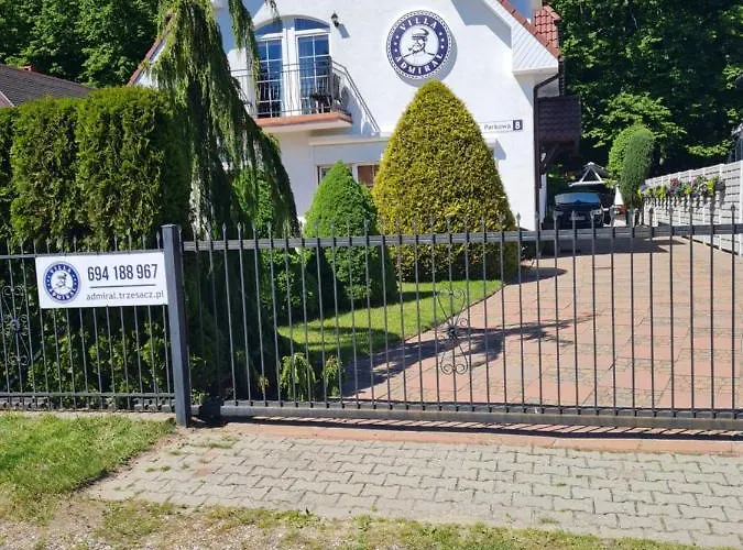 Admiral Guest house Trzesacz